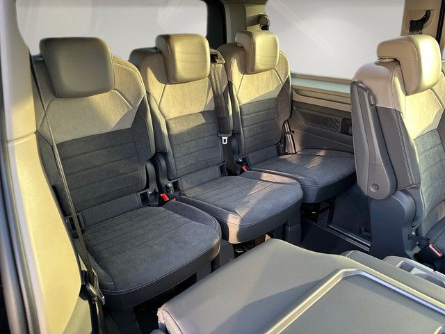 Fahrzeugabbildung Volkswagen T7 Multivan 2.0TDI DSG Style lang+AZV+LED+NAVI++