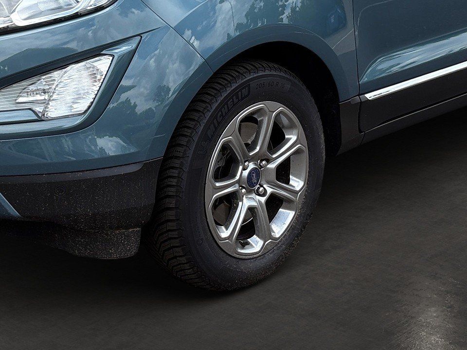 Fahrzeugabbildung Ford EcoSport 1.0i 125PS A/T EcoBoost Titanium