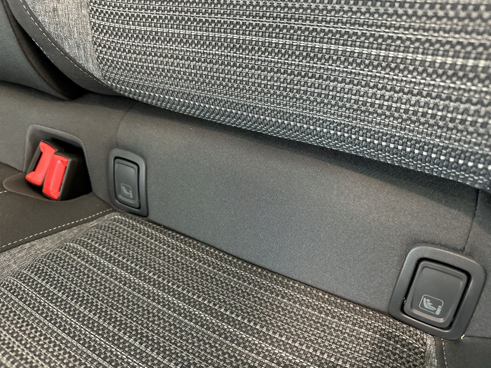 Superb Combi 2.0 TDI Selection, AHK, Matrix LED,