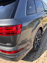 Audi 50 TDI quattro/S line/7Sitze/Pano/Matrix/Luft - Audi Q7 mit Diesel-Antrieb: Alcantara, Beheizbare Frontscheibe