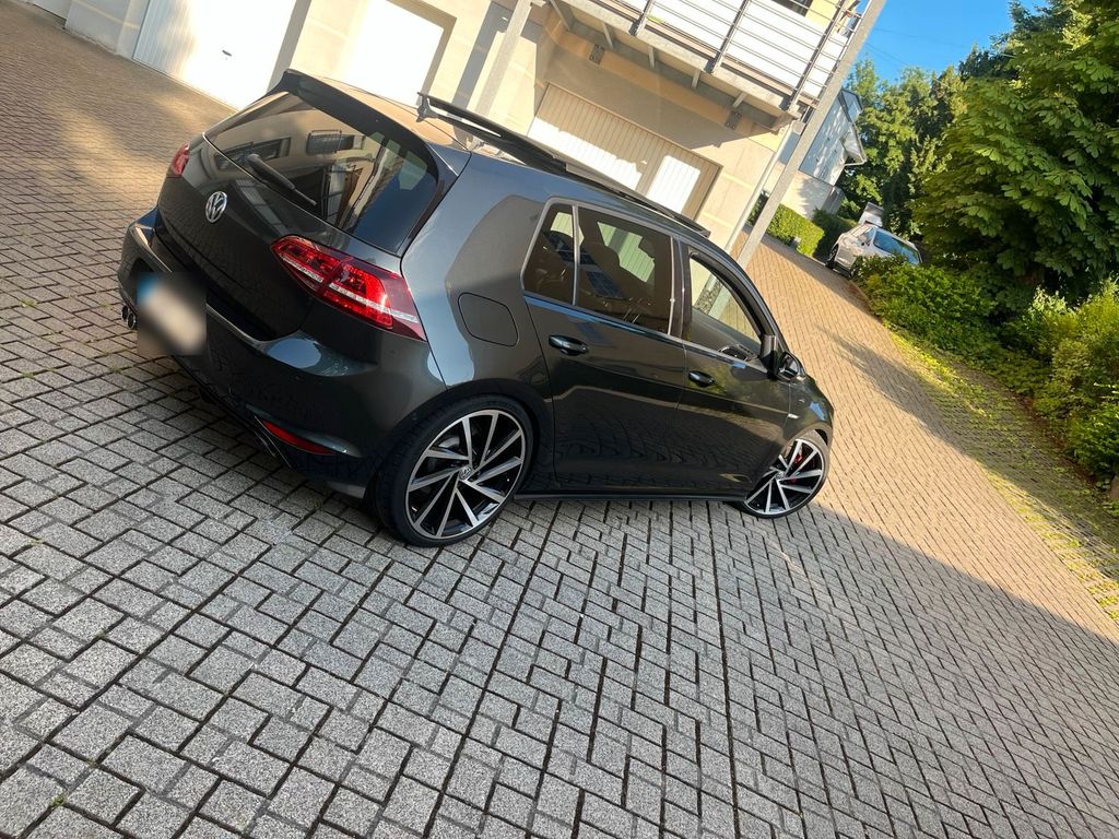 Image of Volkswagen Golf