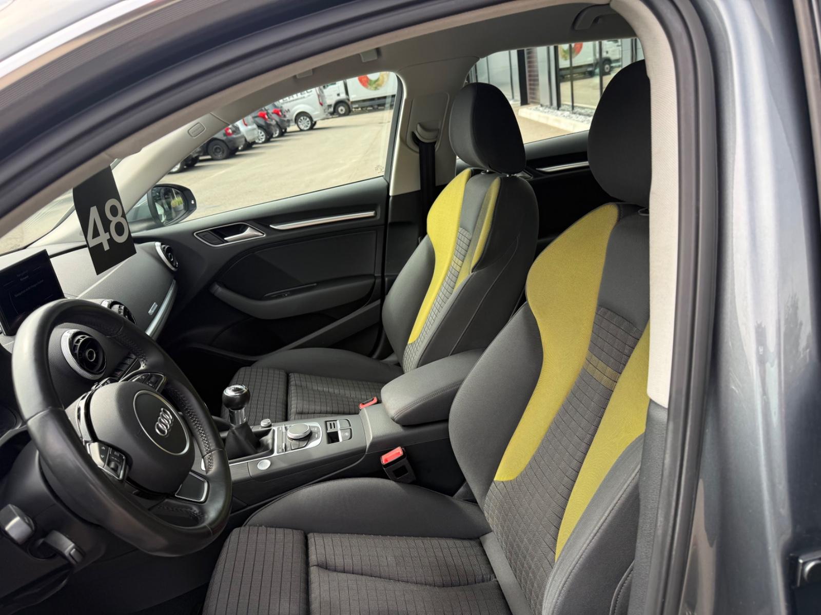 Audi A3 Sportback Sport Paket*XEN*PDC*SHZ*TEMP*HU NEU