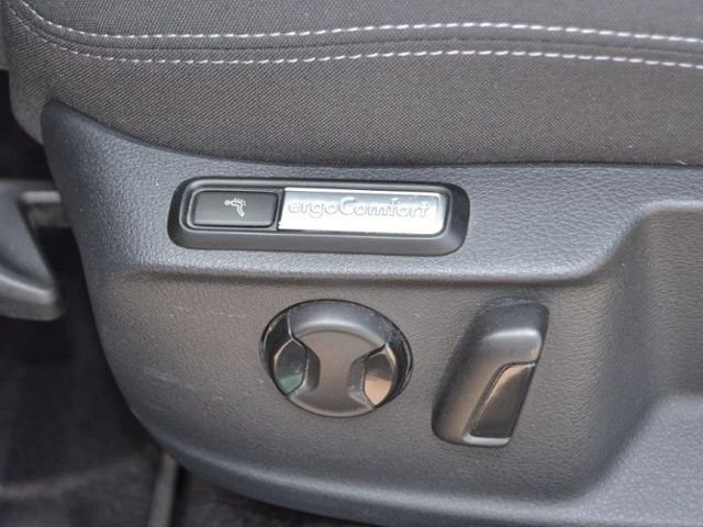 Passat Variant 2.0 TDI DSG Business LED/NAVI+VZE