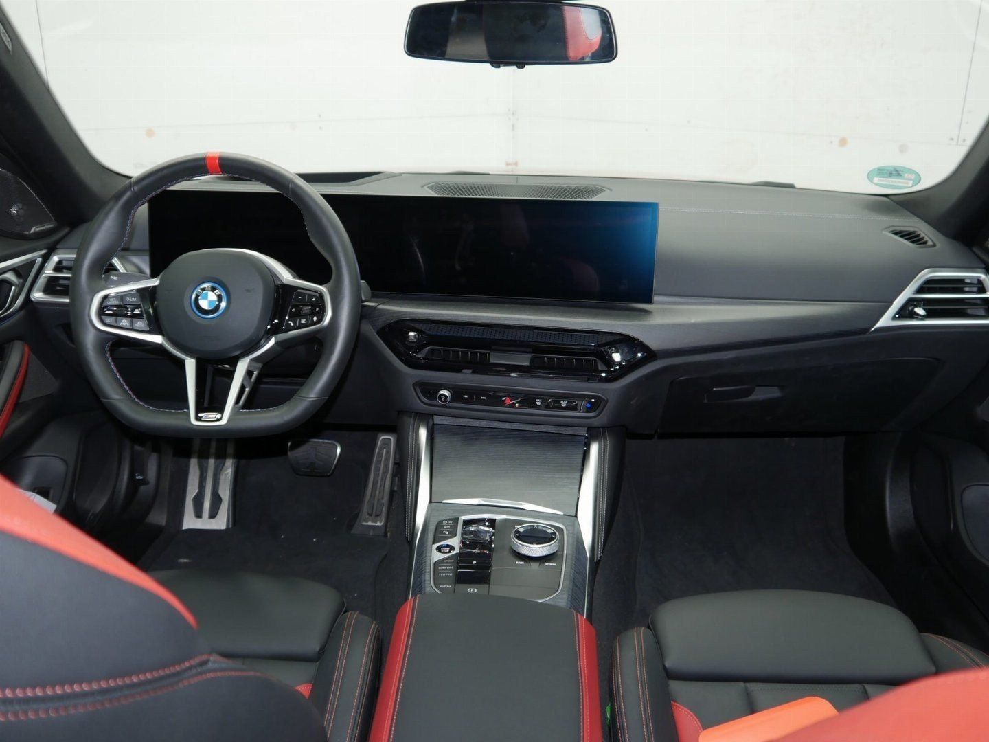 Fahrzeugabbildung BMW i4 M50 |elektr. Glasdach |HK Surround |Carbon Ex