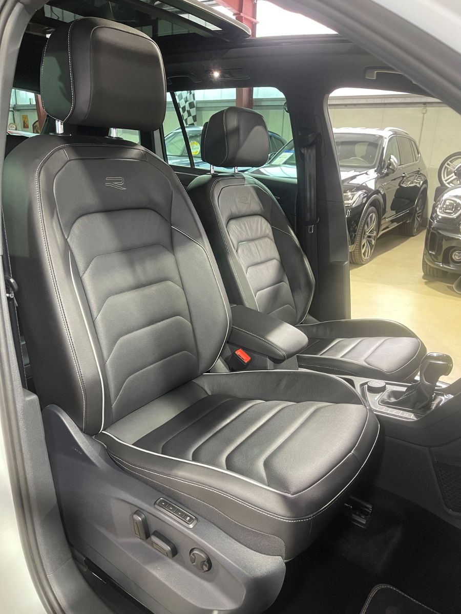 Volkswagen R-LINE 4MOT 245 PS SHZ HINTEN PANO AHK foto 19