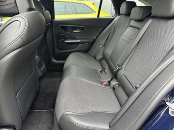 Mercedes C 220 - 12