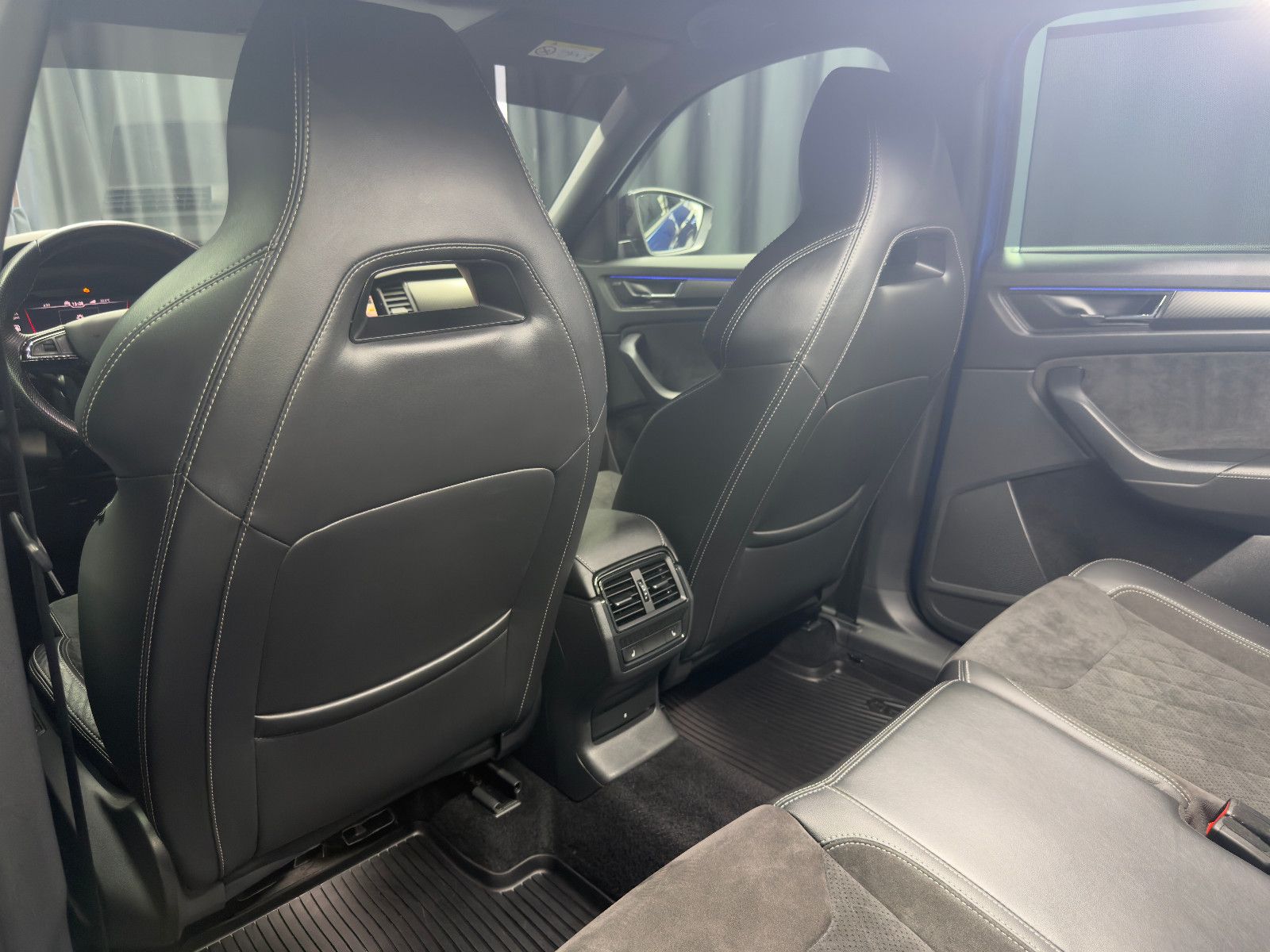 Fahrzeugabbildung SKODA Kodiaq Sportline 4x4|CANTON|360°|AHK