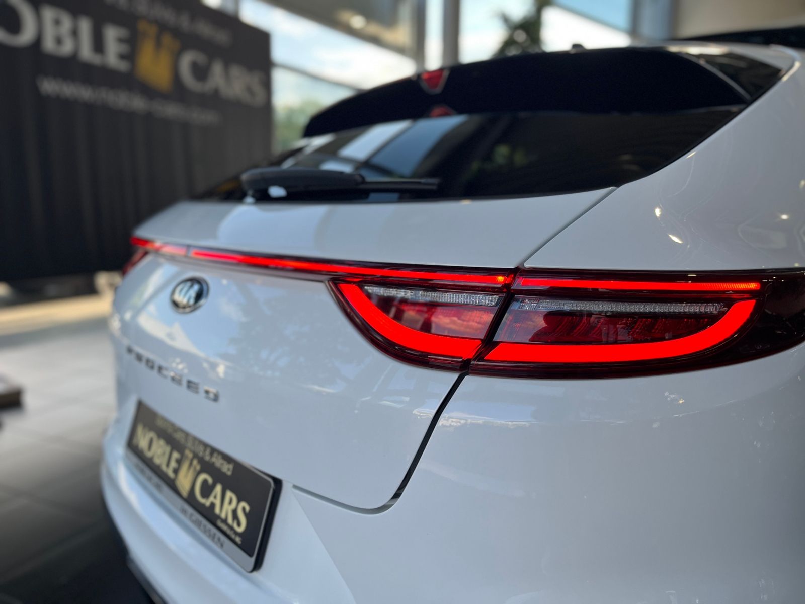 Fahrzeugabbildung Kia ProCeed GT AHK PANO KLIMA LED NAVI ALU