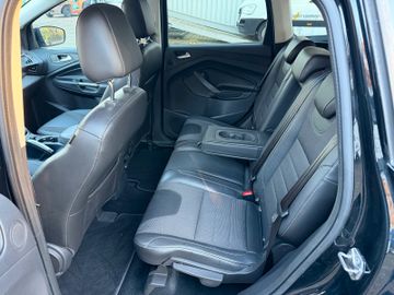 Ford Kuga - 12