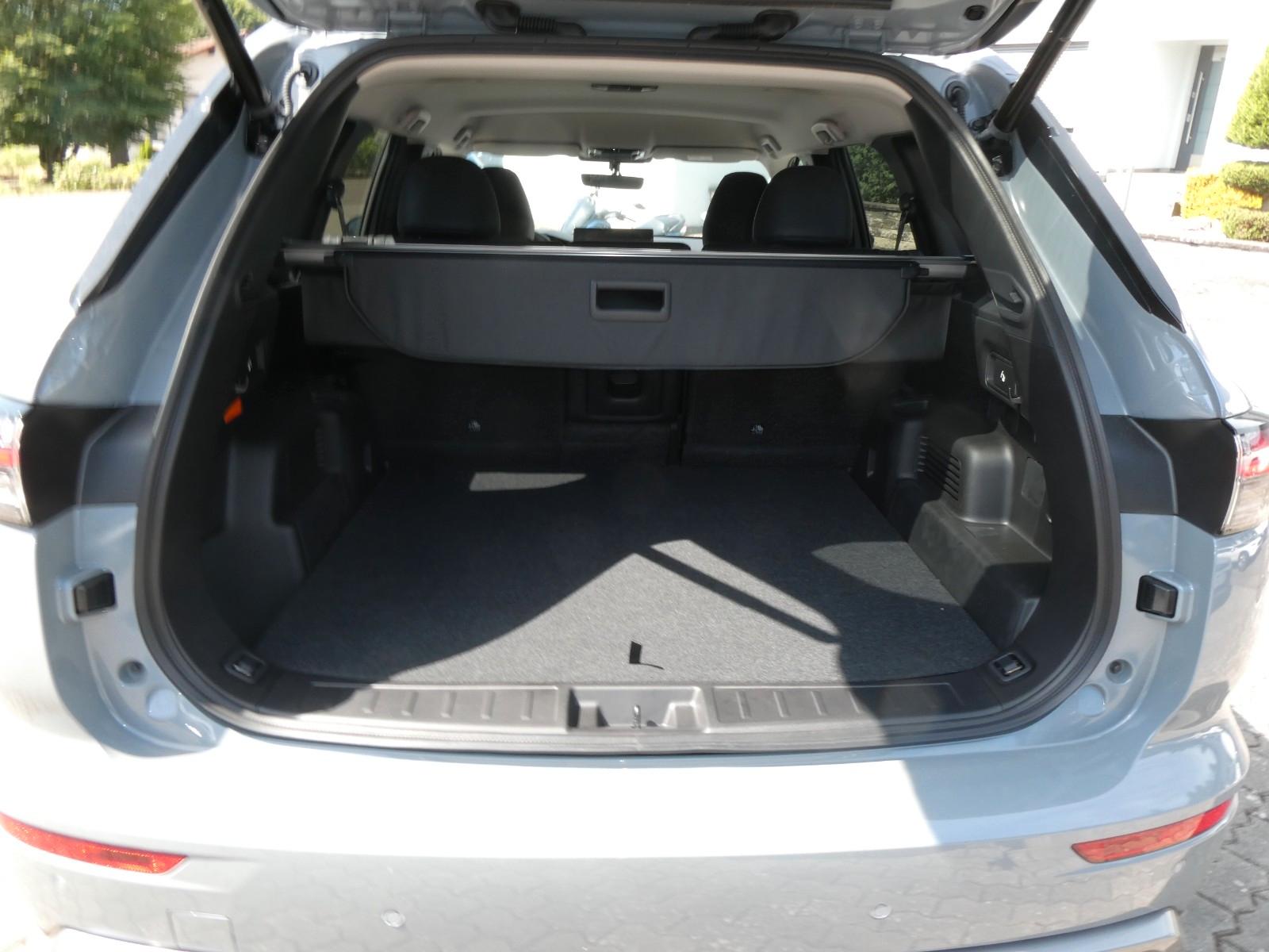 Mitsubishi Outlander 2.4 PHEV 4WD Intro
