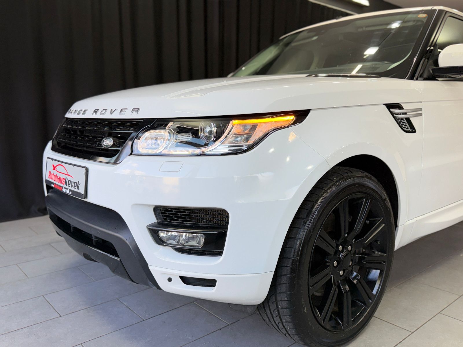 Fahrzeugabbildung Land Rover Range Rover Sport HSE Dynamic|AHK|PANO