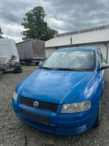 Fiat Stilo 1.4  / kein Tüv  / 500 EUR VB - Fiat Stilo: 1.4