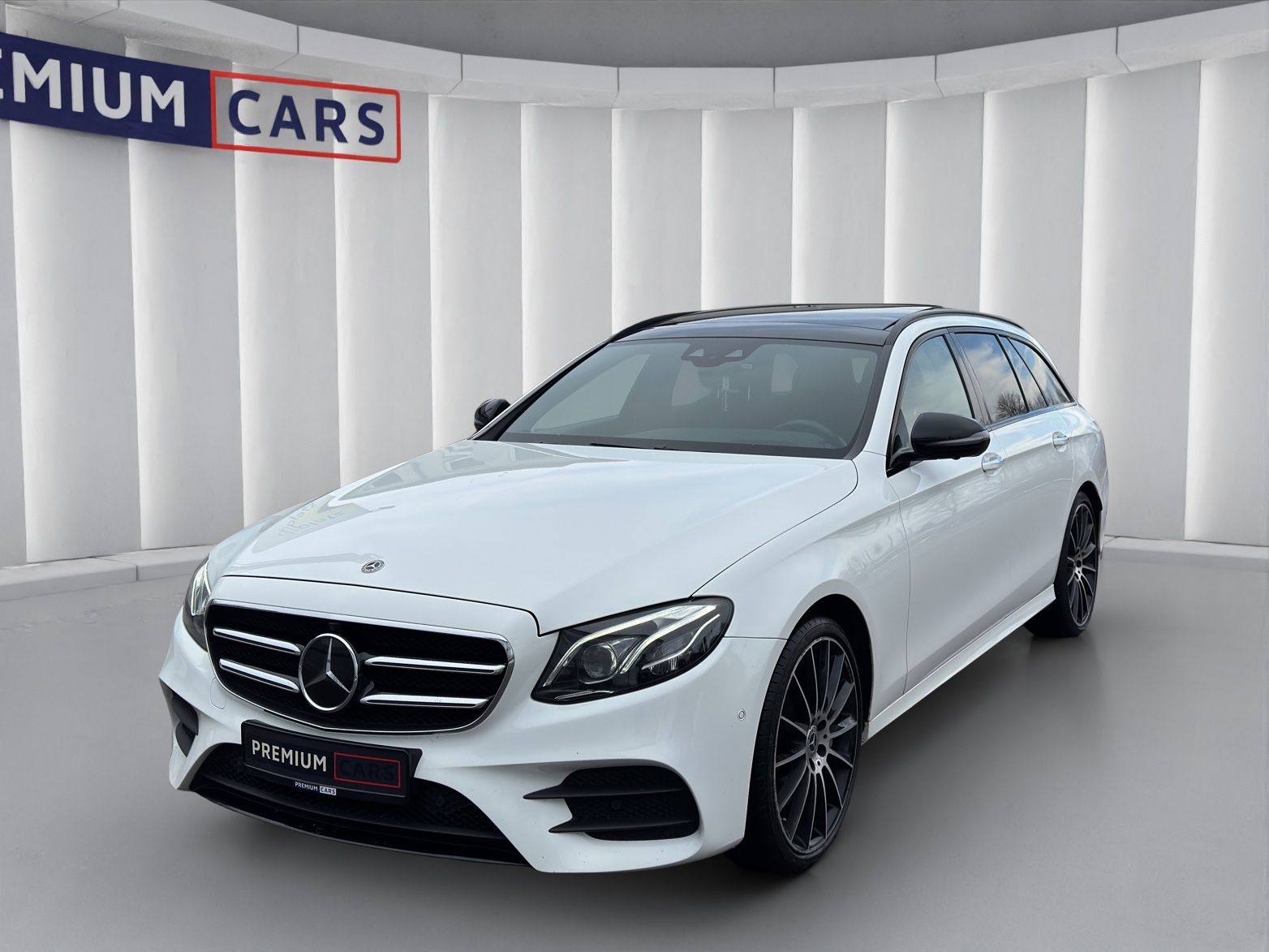 MERCEDES-BENZ E400d AMG-Line 4Matic T *Garantie*Finanzierung*