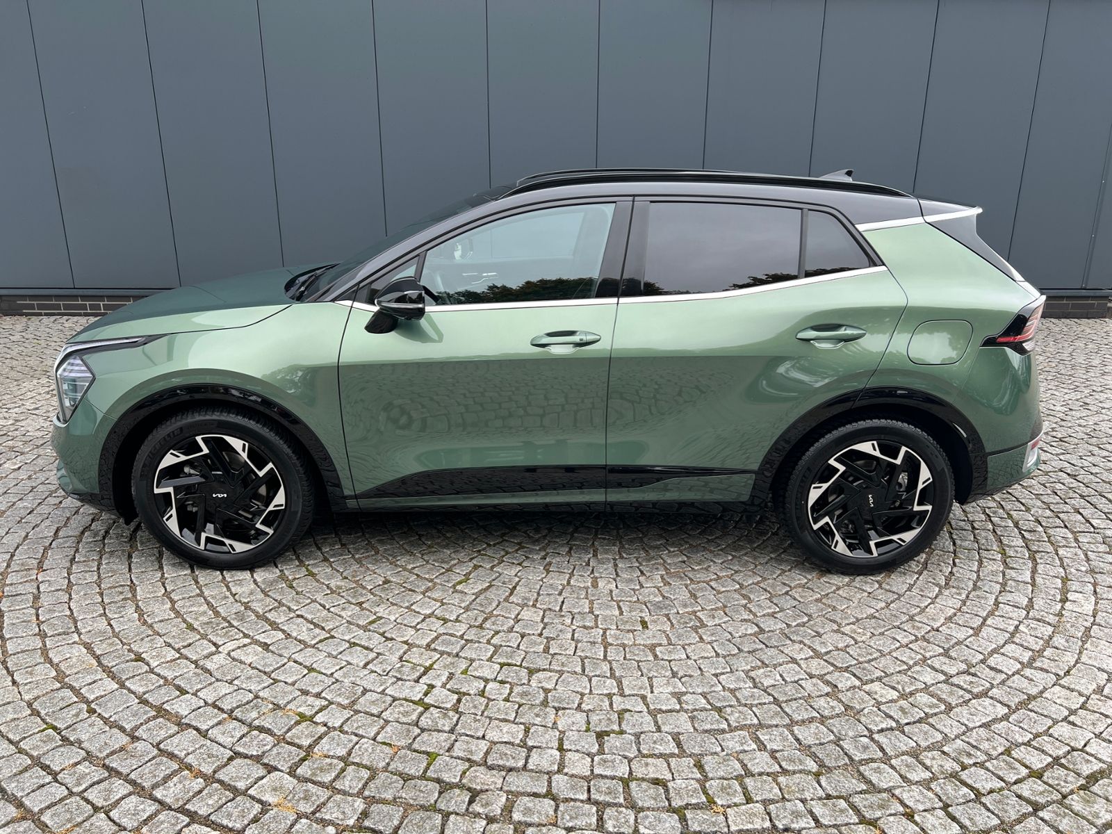 Fahrzeugabbildung Kia Sportage GT-Line 1.6 T-GDI Mild-Hybrid 4WD *Stan