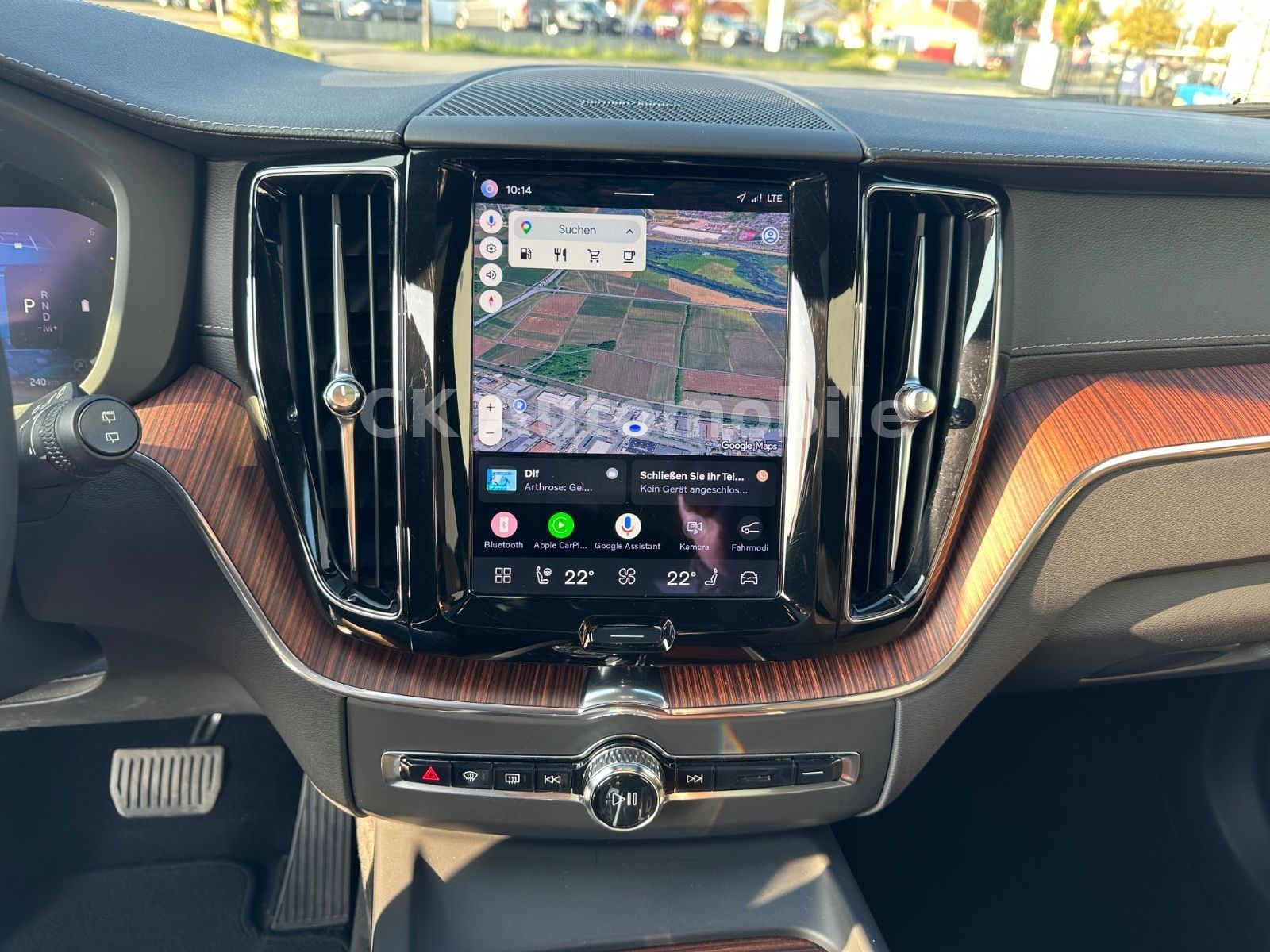 Fahrzeugabbildung Volvo XC60 B5 UltimateBright AWD/Head-Up/Pano/360°/AHK