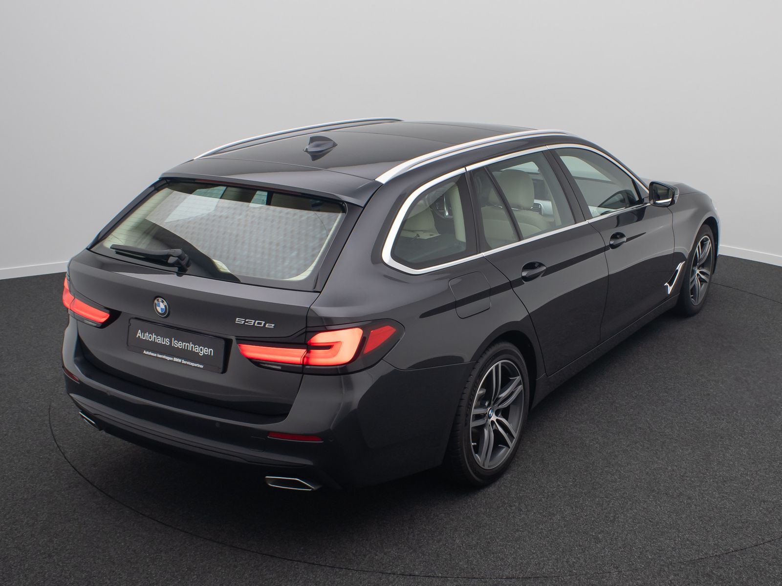 Fahrzeugabbildung BMW 530e Panorama Alarm DAB H/K Leder Sport 19Zoll