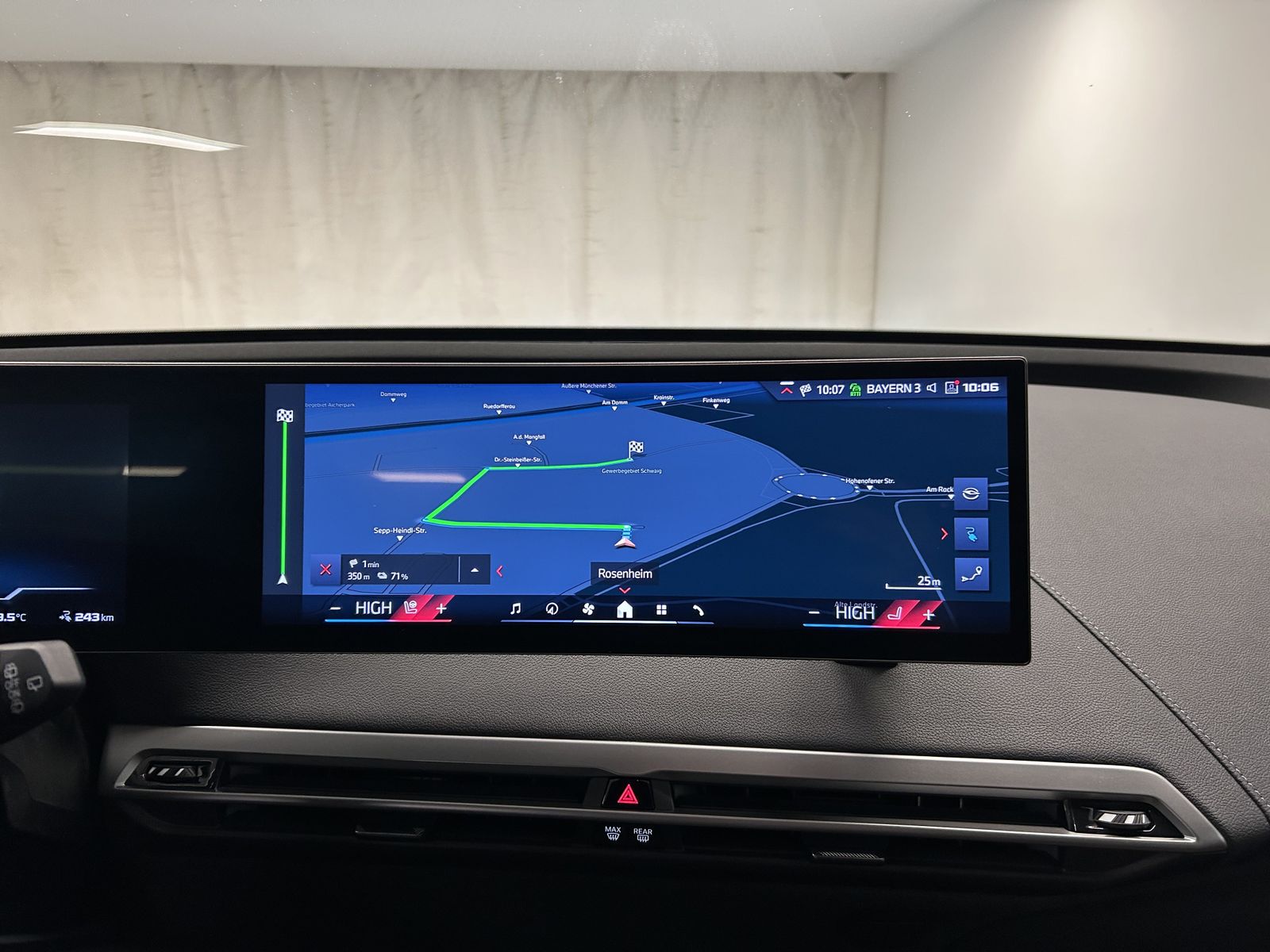 BMW iX - Bild 22