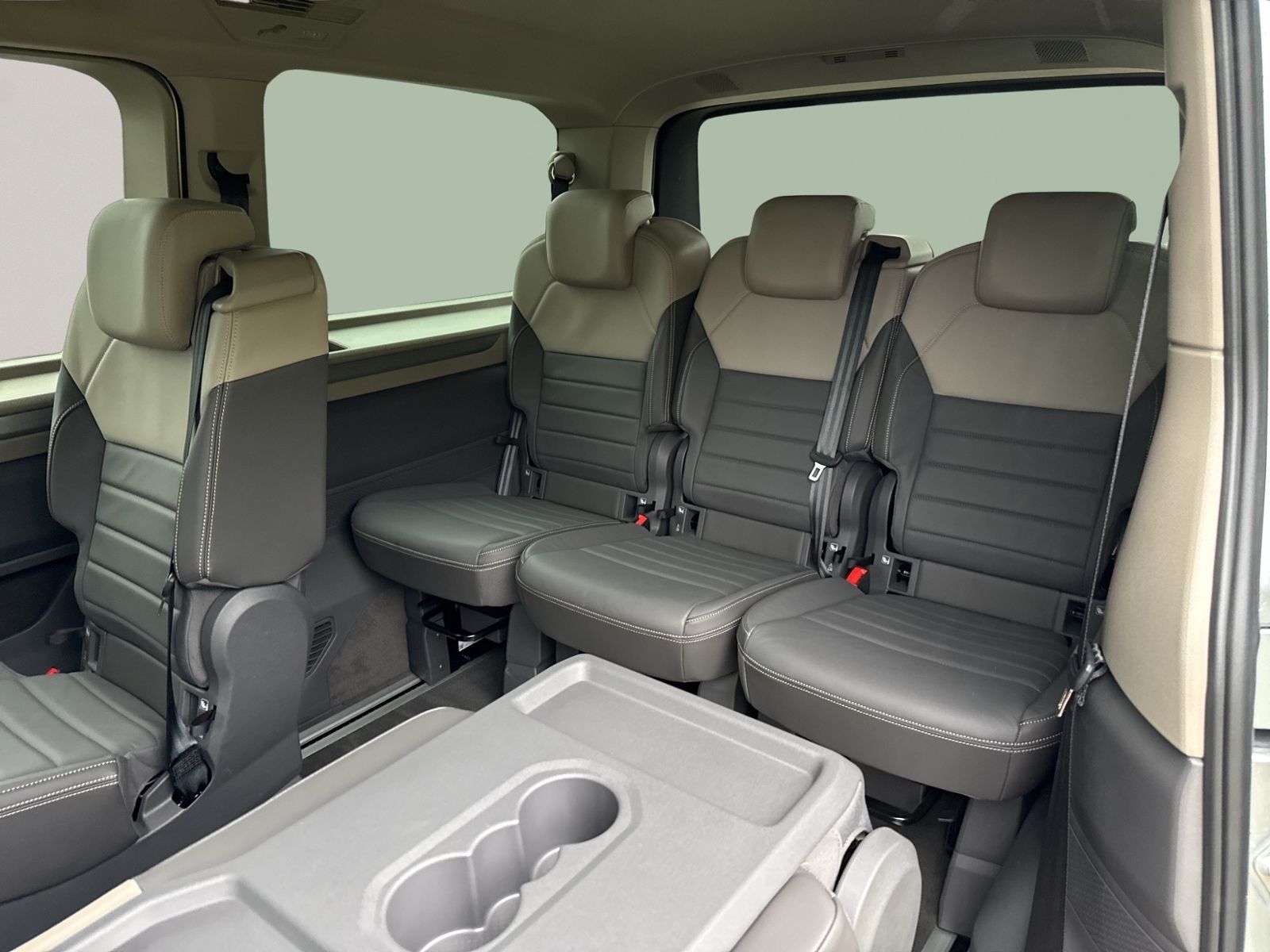 T7 Multivan Life lang 2.0 TDI, AHK, Navi, Digita