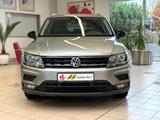 Volkswagen Tiguan 1.5 TSI DSG IQ /Navi/Shz/Spur/ACC/VZE/Ahk - gebrauchte VW Tiguan aus dem Jahr 2019