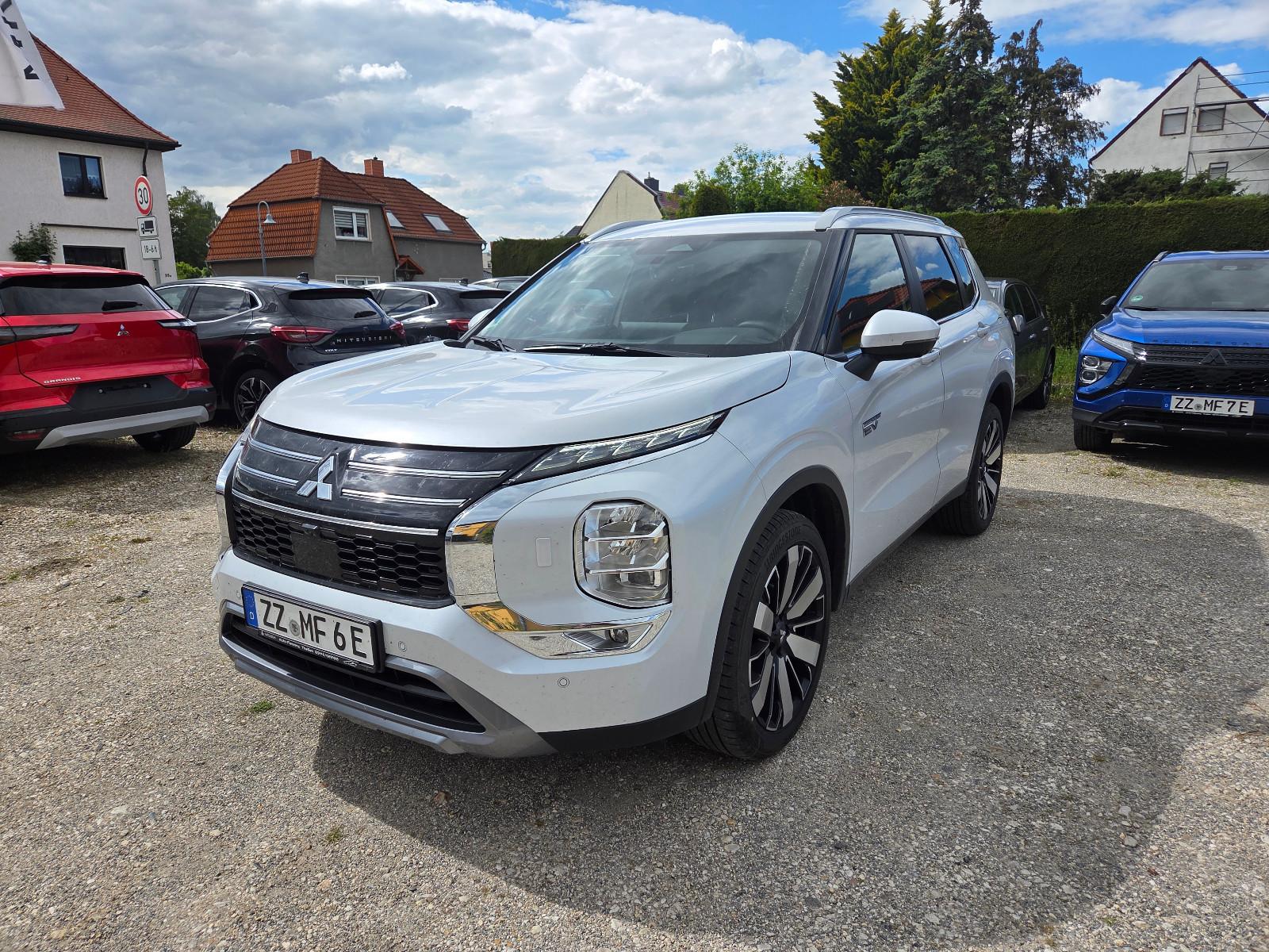 Mitsubishi Outlander PHEV 2.4 Intro Ed. - Vorführwagen