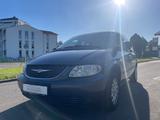 Chrysler Voyager 2,4 SE*7-SITZER*TÜV+AU 05.2027*KLIMAANL. - Chrysler aus 2001