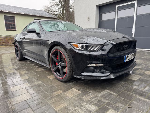 Ford Mustang GT