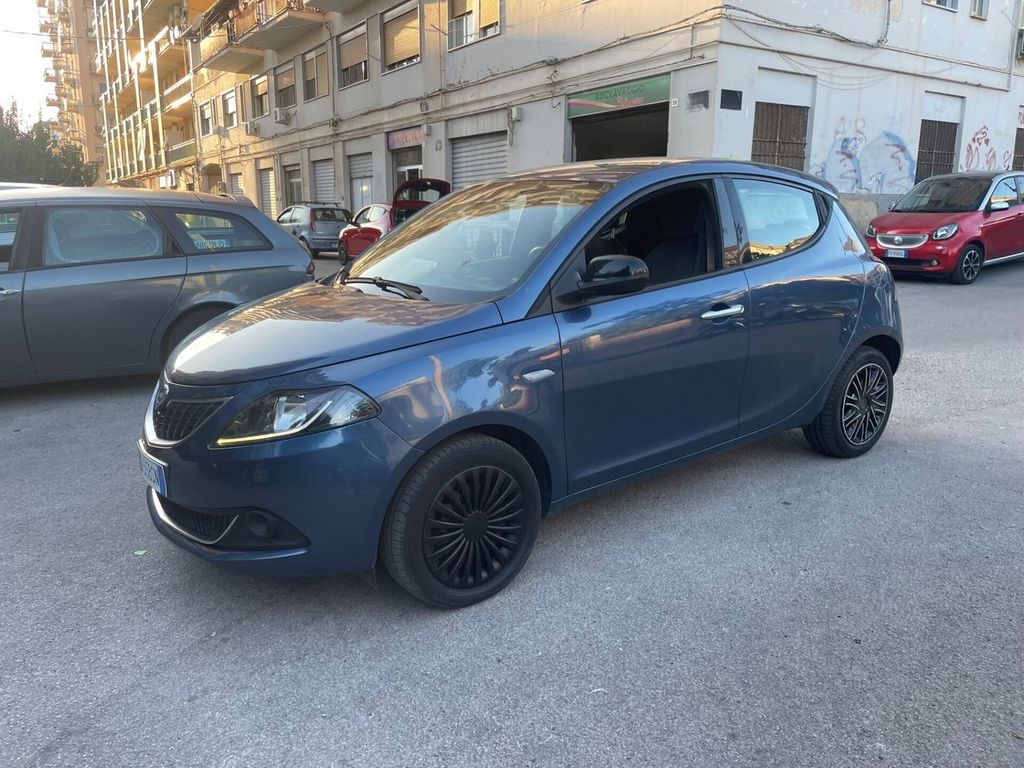 Image of Lancia Ypsilon