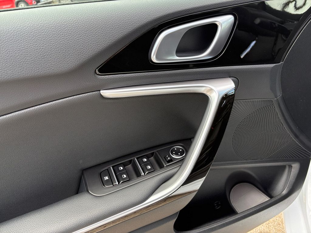 Fahrzeugabbildung Kia Ceed 1.4 Vision DCT7 STD (NAV)