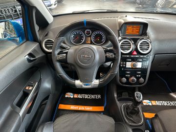 Opel Corsa D OPC *RECARO*LEDER*KliMAAUTOMATIK*