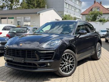 Porsche Macan - 1