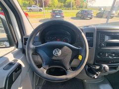 Fahrzeugabbildung Volkswagen Crafter Pritsche 35 mittel L2 Doppelkabine