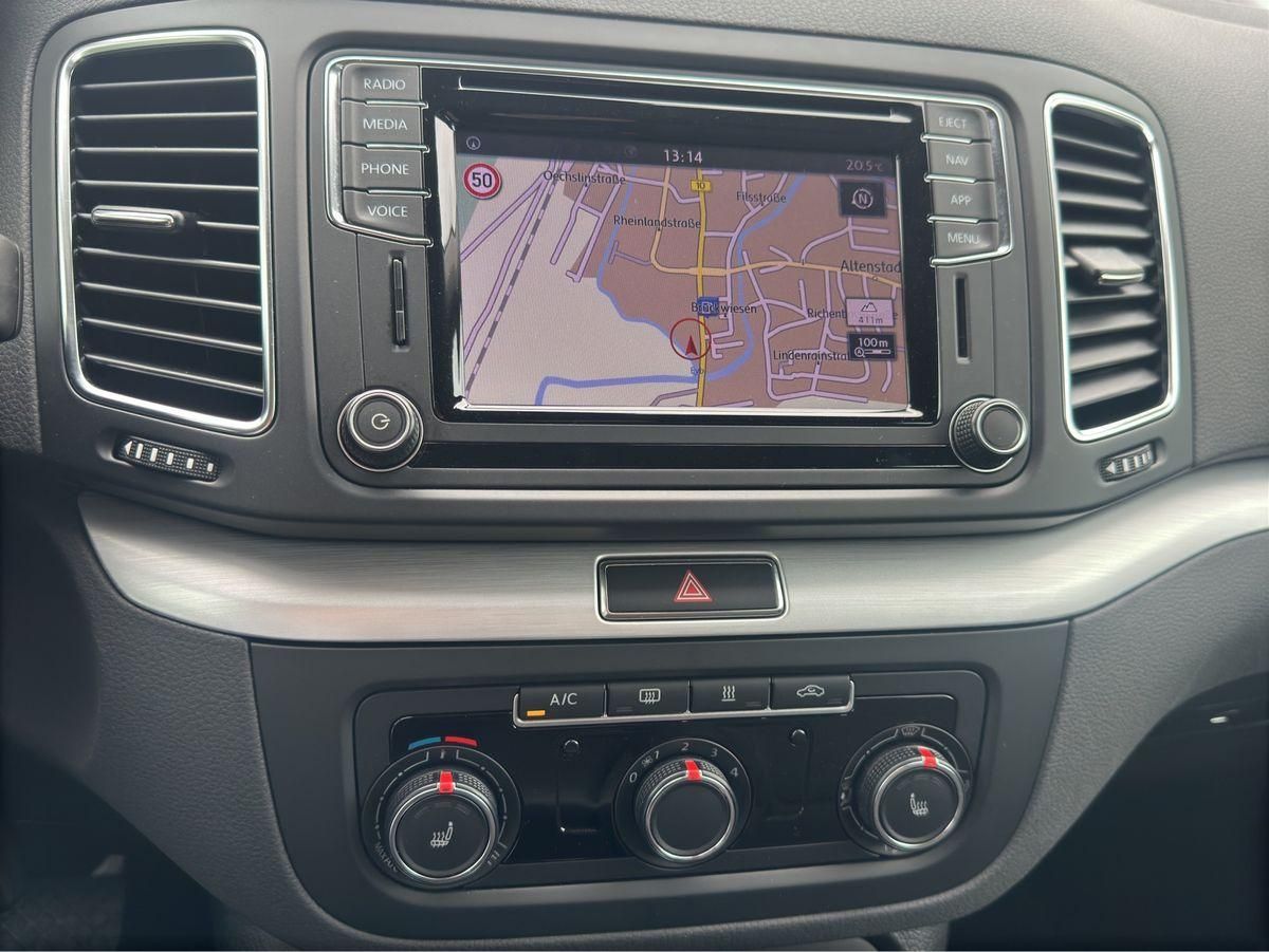 Sharan Comfortline  2.0 TDI DSG ACC STDHZ PDC