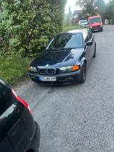 BMW e46 320i - BMW 320 aus 2000: Kombi, 320i