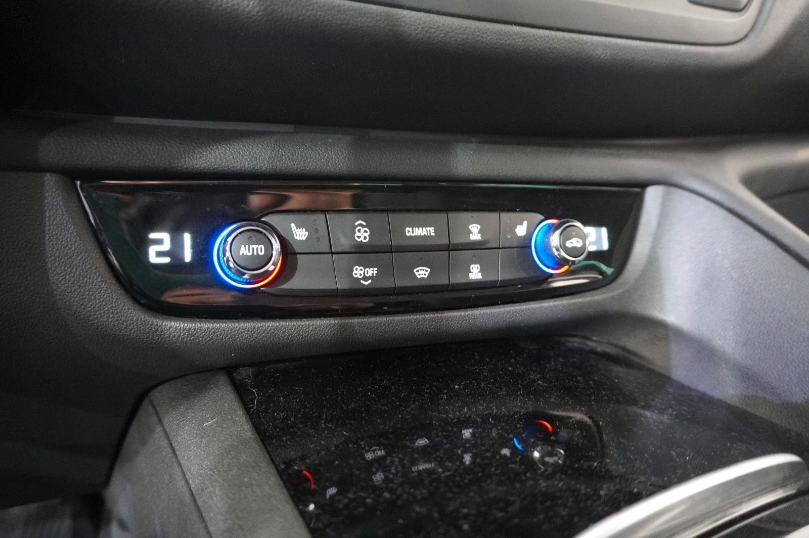 Fahrzeugabbildung Opel Insignia B GS 2.0D BSUINESS NAVI/LED/KAMERA/AHK