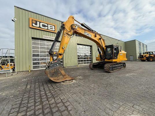 JCB 370X