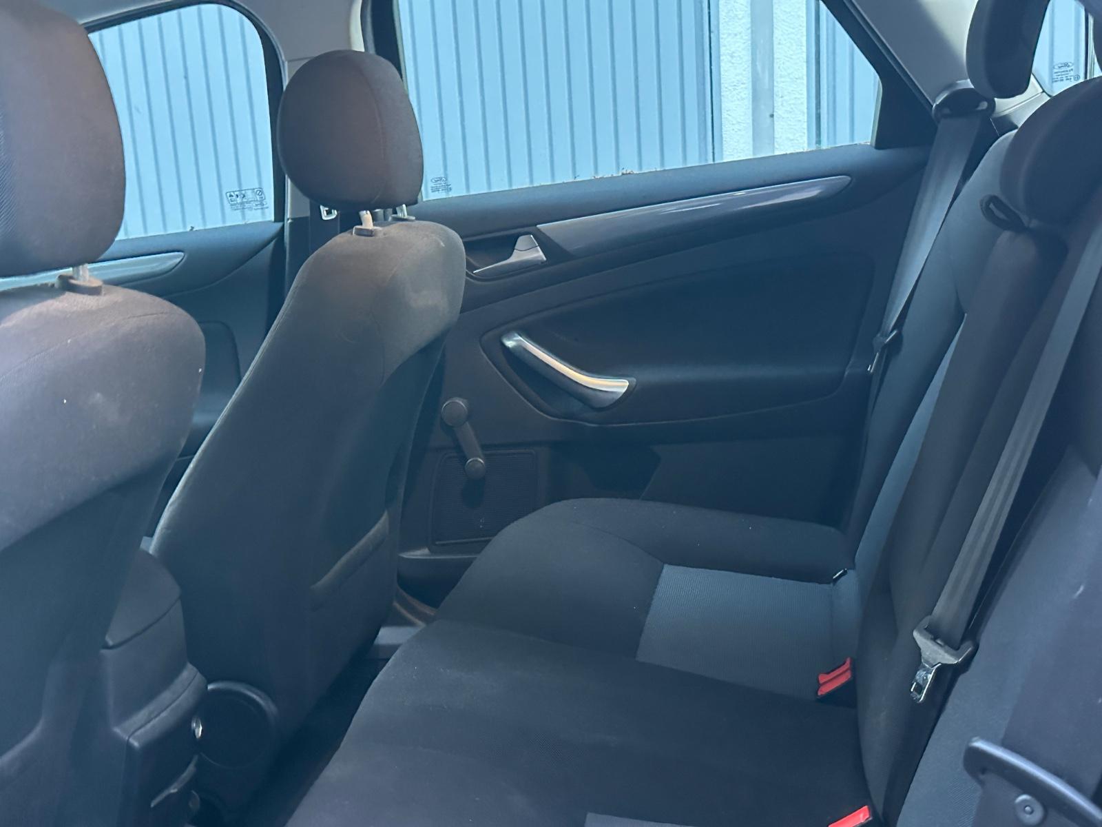 Ford Mondeo 2011 — photo 6