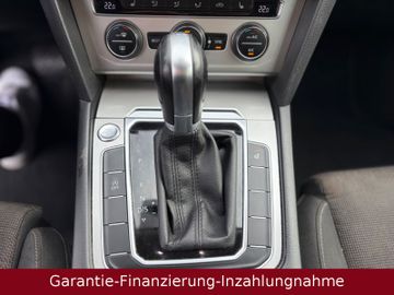 Volkswagen Passat Variant - 11