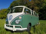 Volkswagen T1 Samba Walk Through Zust. 1 mit VW-Zertifikat - Volkswagen T1 aus 1966 mit Benzin-Antrieb: Kleinbus