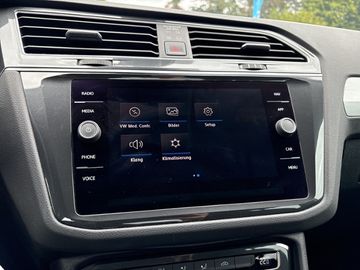 Volkswagen Tiguan - 12