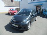 Toyota Aygo *4 türig*Scheckheft*Garantie*Insp.&Tüv neu - Toyota Aygo (X) aus 2013