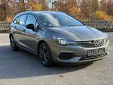 Opel Astra K Sports Tourer Design&Tech*1.HAND*9G*TOP* - Opel Astra mit Diesel-Antrieb: 1.9