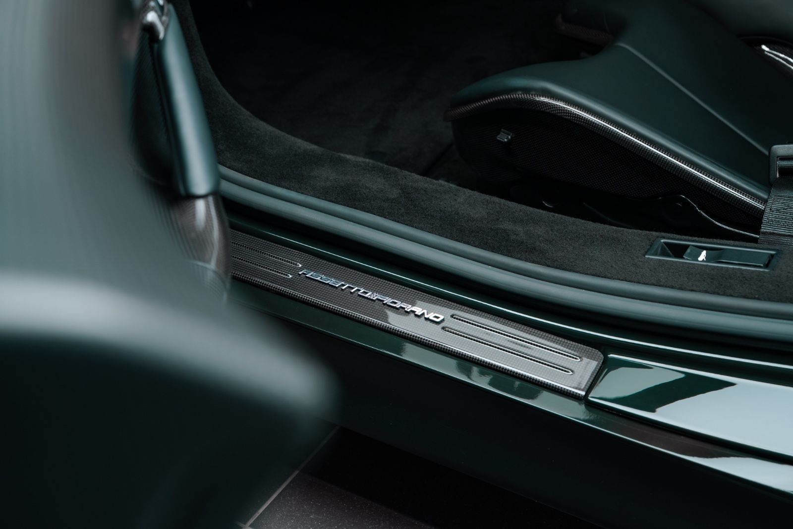 Fahrzeugabbildung Ferrari SF90 FIORANO/STOCK/CARBON/KAMERA