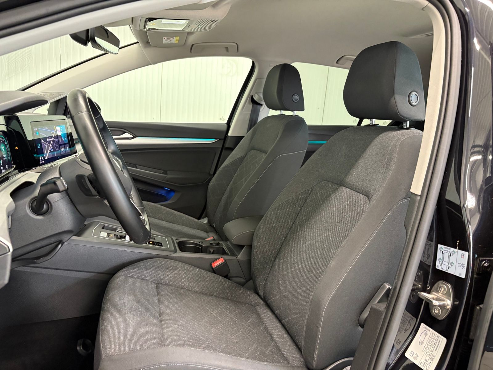 Golf VIII Life 1.0 eTSI DSG LED NAVI ACC PDC SHZ