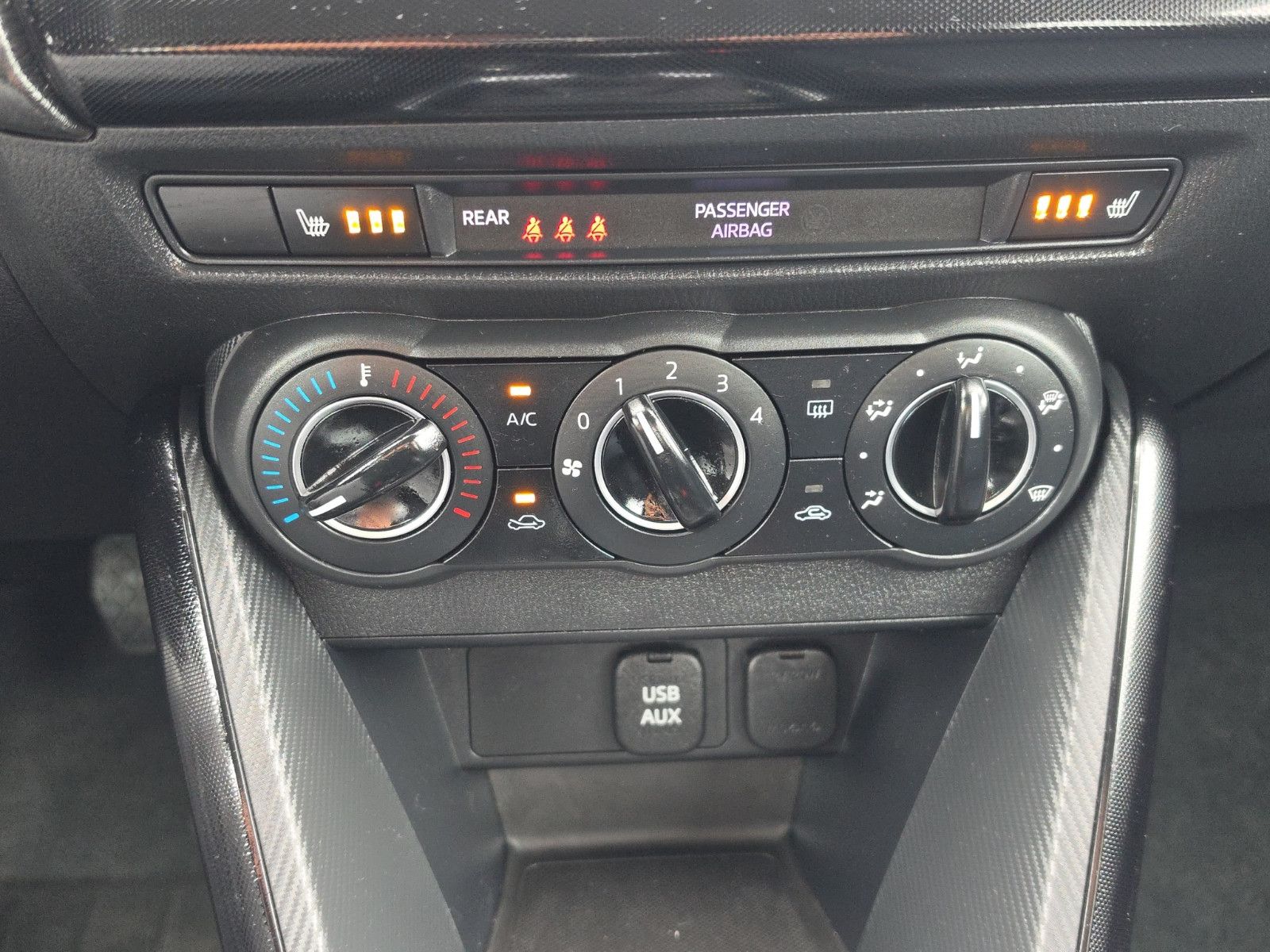 Fahrzeugabbildung Mazda 2 Lim. Center-Line AUS 1.HAND NUR 23 TSD. KM
