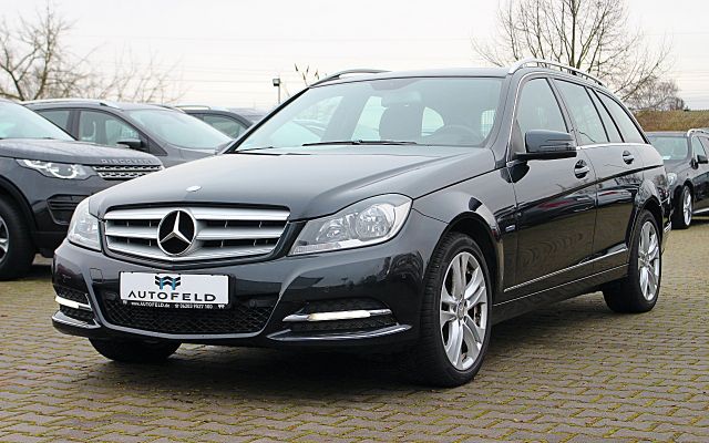 Mercedes-Benz C 180 T AVANTGARDE/VOLL SHEFT/TEILLEDER/NAVI/SHZ