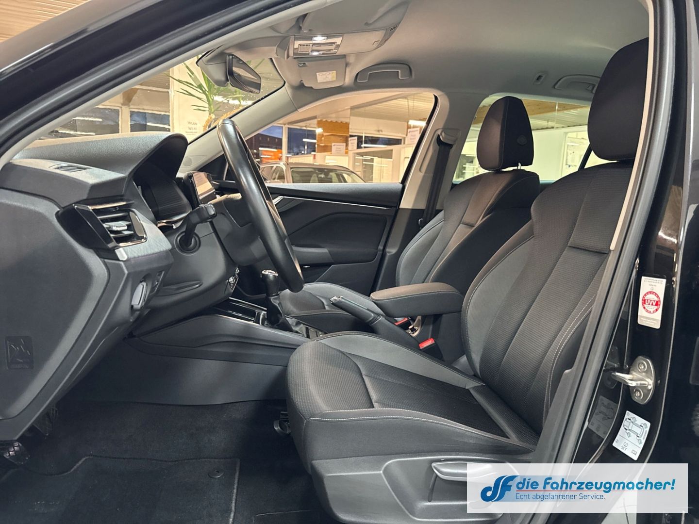 Fahrzeugabbildung SKODA Kamiq Tour Navi Digitales Cockpit LED Sperrdiff.