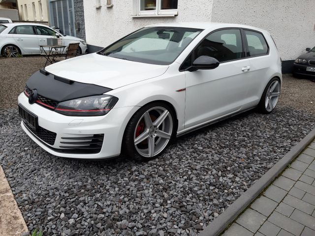 Volkswagen Golf 2.0 TSI BMT GTI GTI