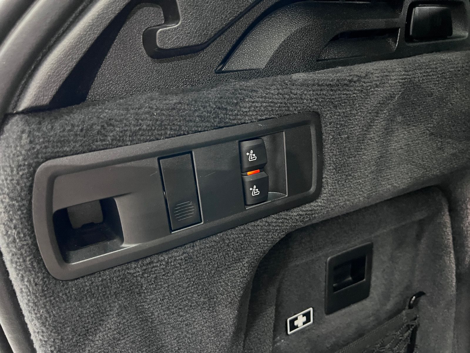 Fahrzeugabbildung BMW X5 M50d*LASER*SKY-LOUNGE*LUFT*7-SITZER*MASSAGE*