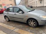 Ford Focus 1,6 Benzin - Ford Focus aus 2004: Kombi