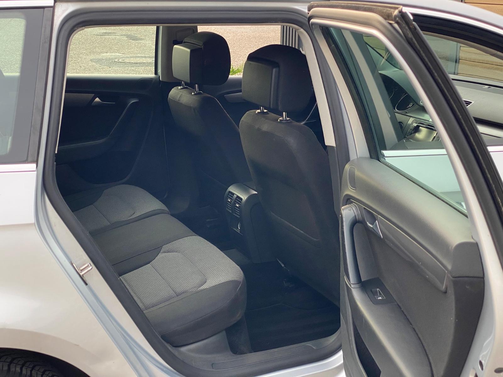 Volkswagen Passat 2013 — photo 11